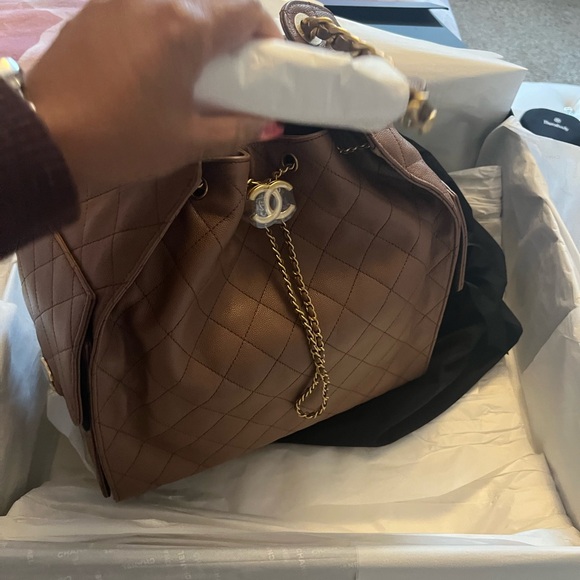 Chanel 25 Medium BRAND NEW ‼️ - Picture 3 of 3